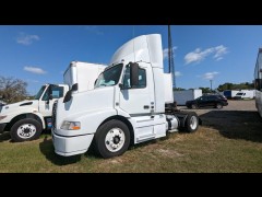 BUY VOLVO VNL 2016 SINGLE AXLE DAY CAB, afetrucks