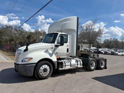 2020 International Lt285