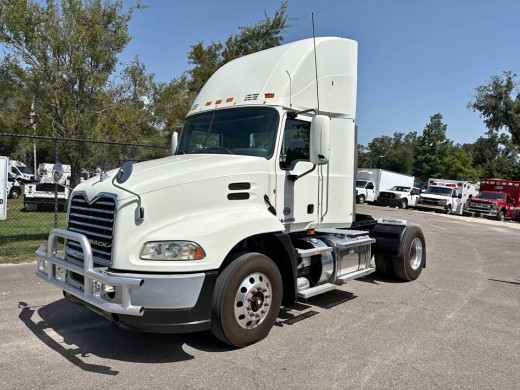 2013 Mack Cxu612