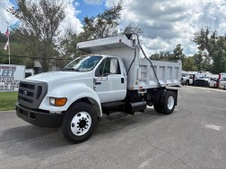 2005 Ford Super Duty F-750 Straight Frame